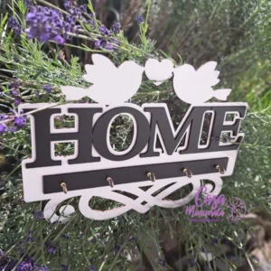 Cuier chei din lemn HOME 27x19 cm, cu 5 agățători. Practic și decorativ, perfect pentru casă nouă sau cadou aniversar.