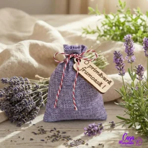 Martisor cu lavanda